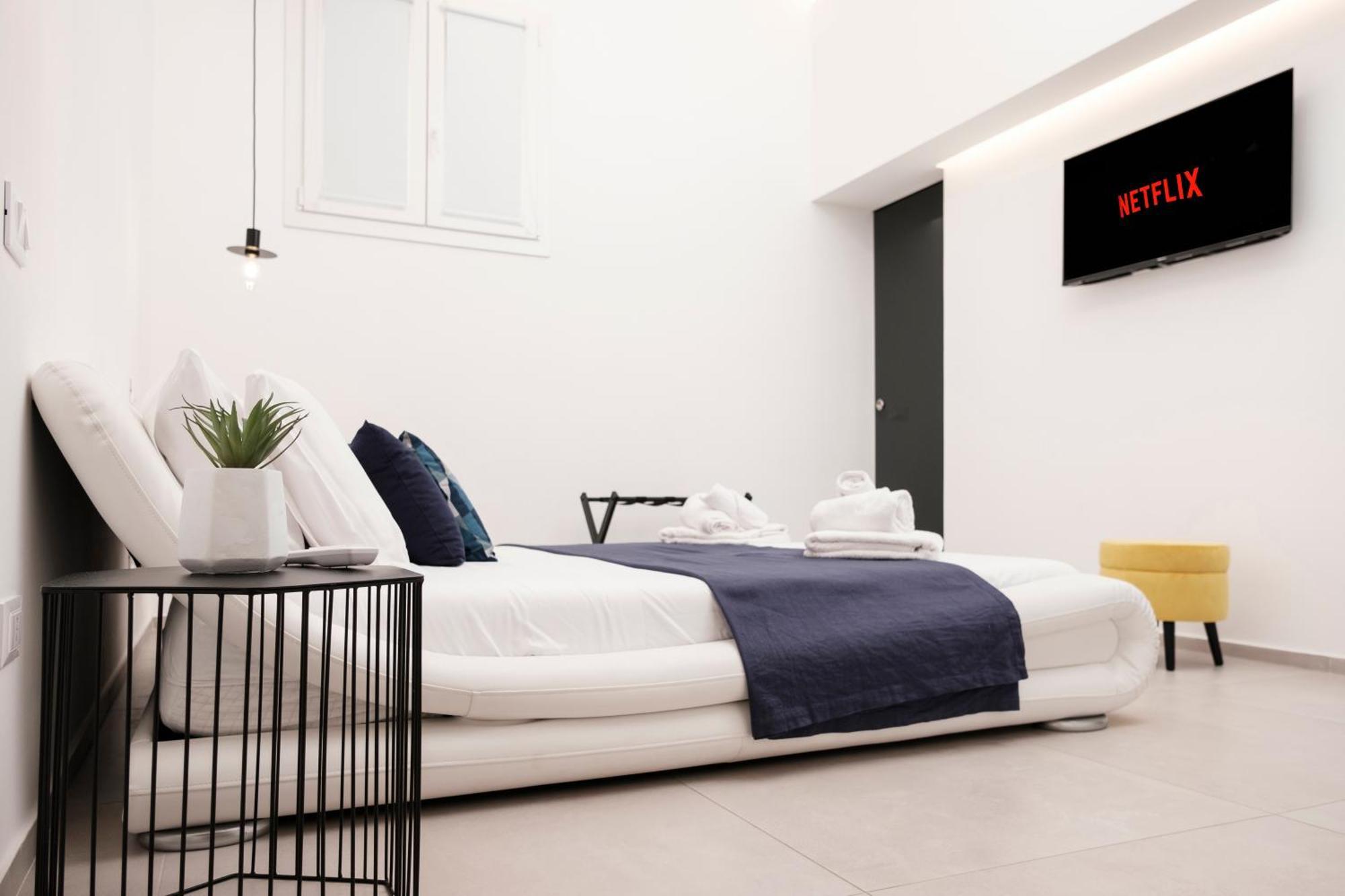 Pepoli Deluxe - Exclusive Apartment - Free Parking Trapani Eksteriør bilde