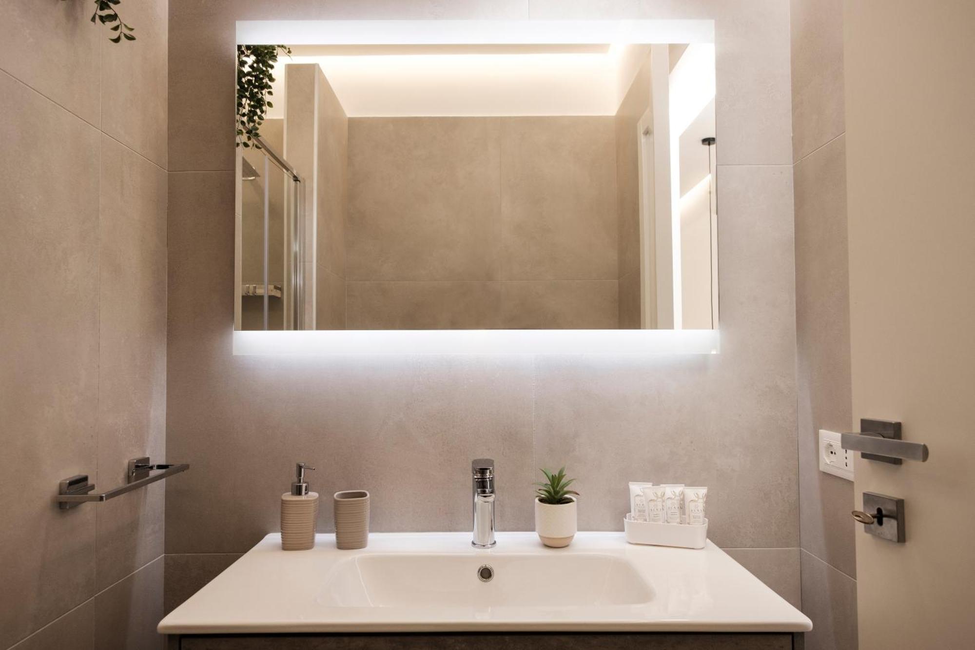 Pepoli Deluxe - Exclusive Apartment - Free Parking Trapani Eksteriør bilde