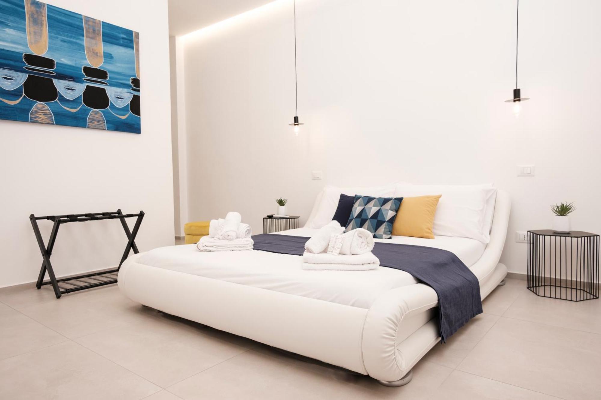 Pepoli Deluxe - Exclusive Apartment - Free Parking Trapani Eksteriør bilde
